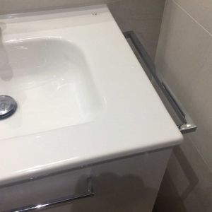 reforma-bano-la-rioja-lavabo-integrado-en-encimera